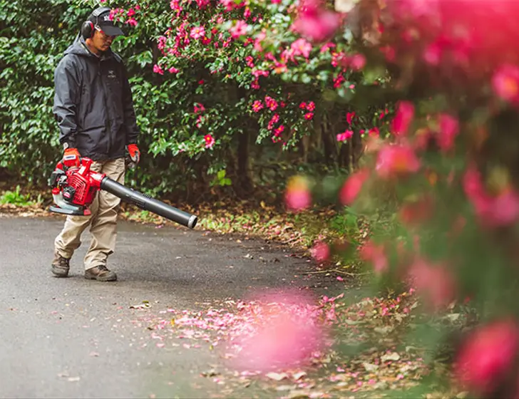 Shindaiwa Professional Handheld Blower EB262 thumbnail 3